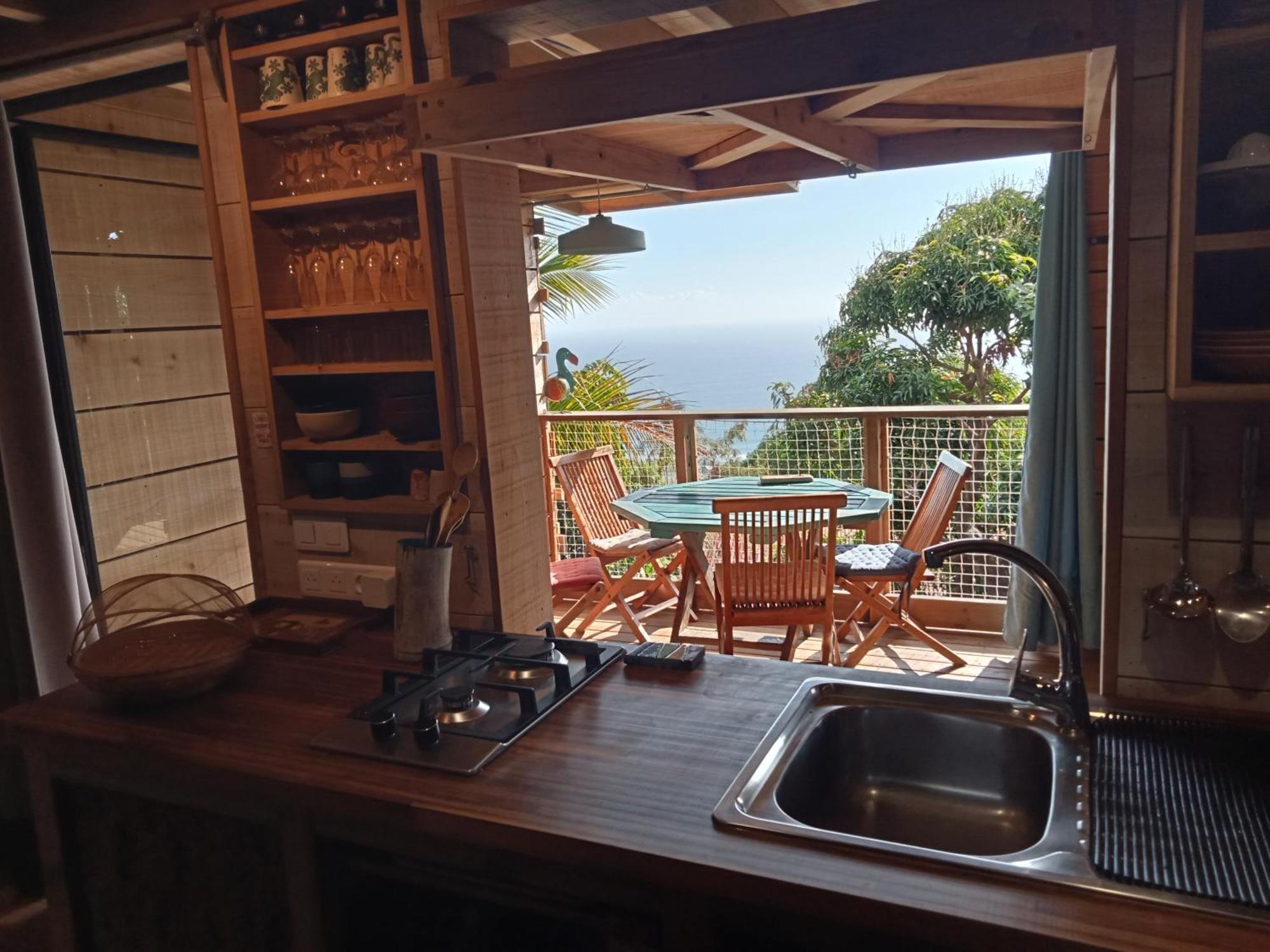 Bungalow Ecologique Avec Toilettes Seches Leu Kabanon Vue Mer Saint-Leu Luaran gambar